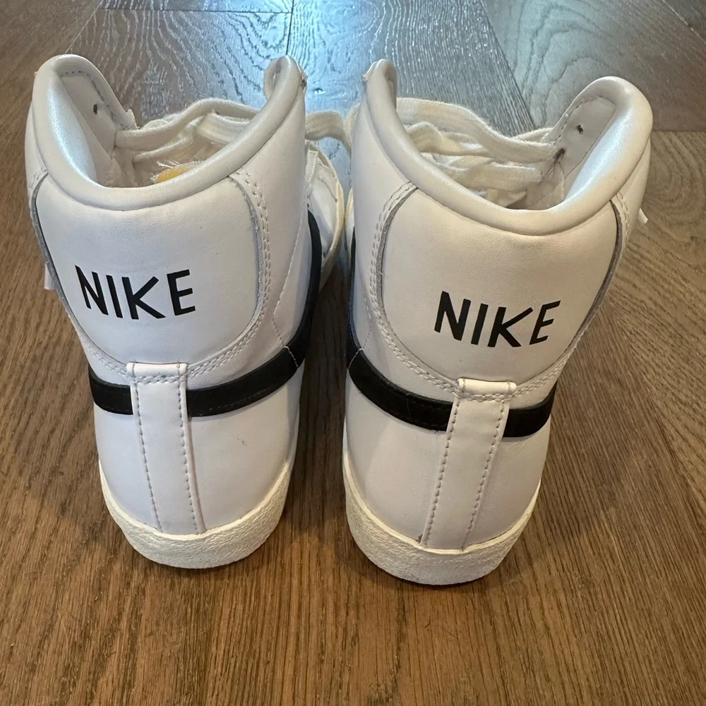 Nike Blazer Mid ‘77 - Picture 4 of 7